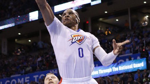 Otro triple-doble de Westbrook, el Thunder vence a Miami