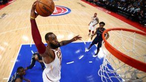 LeBron emocionado por sus nuevos compañeros en Cavs