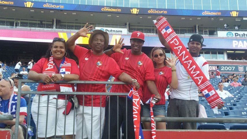 La Marea Roja apoyando a Panamá en Copa Oro