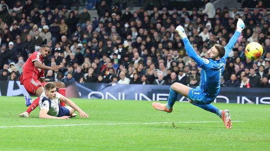Premier League: Liverpool sufrió pero se llevó triunfo ante Tottenham
