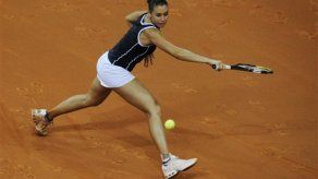 Pennetta avanza y Dulko es eliminada en torneo de Stuttgart