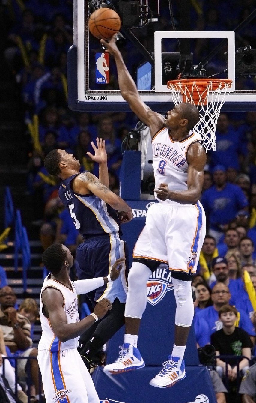 Durant y Thunder vencen 100-86 a Grizzlies