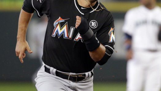 Martín Prado está contento con los Marlins