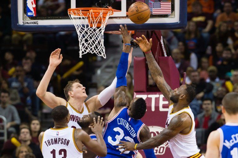 Lebron impulsa a Cleveland en triunfo sobre Filadelfia 76ers