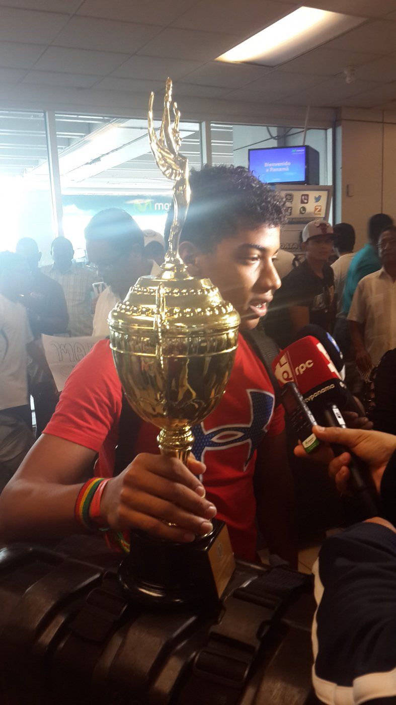 Panameño conquista el Triatlón de la Armada Dominicana