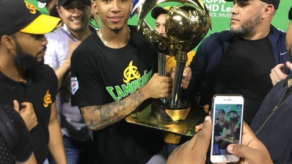 Camargo y Bethancourt campeones del béisbol dominicano con Águilas
