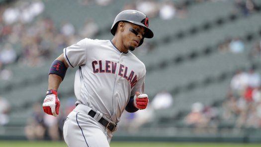 Con poder jonronero, Indios ganan 5-2 a Medias Blancas