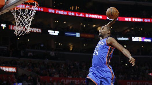 Durant y Westbrook lideran a Thunder y derrotan a Clippers