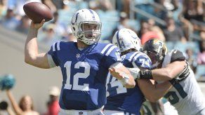 Los Colts arrasan en Jacksonville