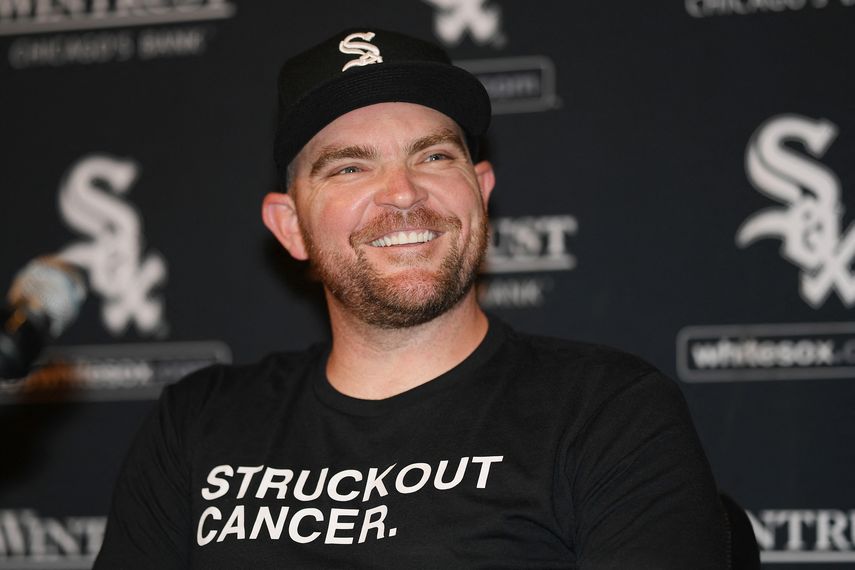 Liam Hendriks regresa a los Medias Blancas después de vencer el cáncer