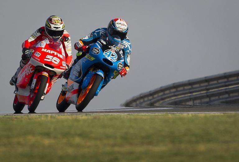 Álex Rins partirá desde la pole en Moto3 en Aragón