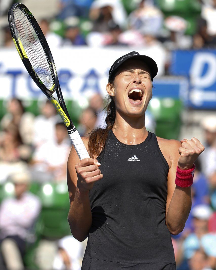 Ivanovic vence a Wozniacki en la final en Tokio
