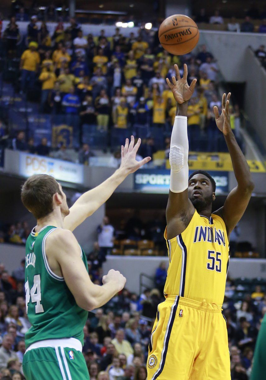 Pacers se imponen a Celtics en tiempo extra