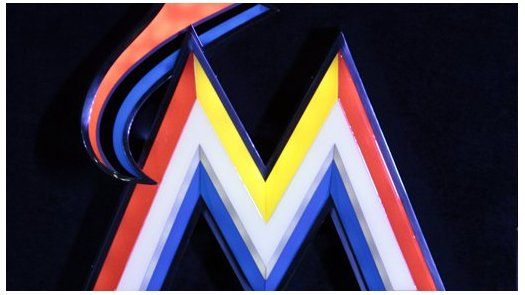 Marlins de Miami se presentan y estrenan uniforme