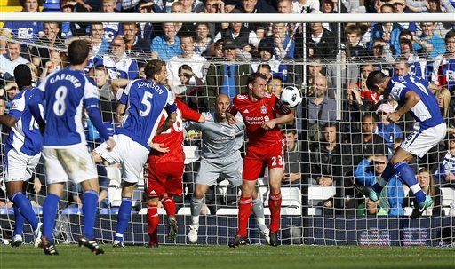 Liverpool empata con Birmingham y Pepe Reina es el héroe