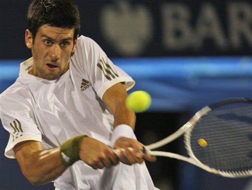 Djokovic avanza a segunda ronda en Dubai