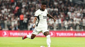 Michael Amir Murillo y Besiktas toman ventaja en la ida de 2da ronda de Europa League