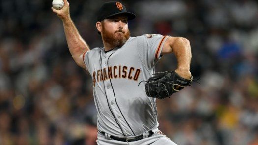 Dodgers y Gigantes arrollan, dArnaud con hazaña de 3 jonrones