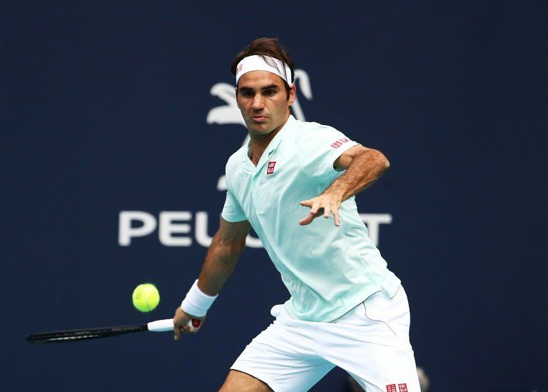 Federer elimina a Krajinovic y avanza a octavos de Miami