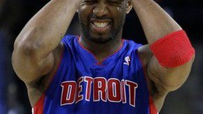 Ellis ayuda a los Warriors a contener a los Pistons