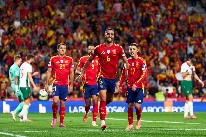 La selección de España golea a Bulgaria en Valladolid