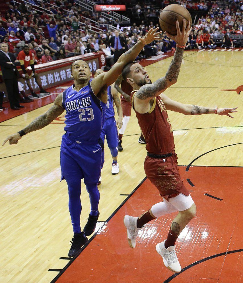 Harden llega a 30 juegos en fila con al menos 30 puntos