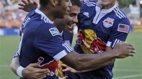 Revolution y Dallas rescatan empates como visitantes