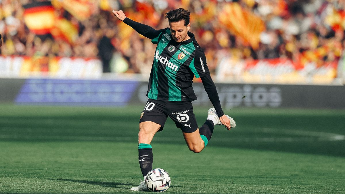 Ligue 1: Lens gana cómodamente y sigue de cerca al PSG Ligue 1: Lens gana cómodamente y sigue de cerca al PSG