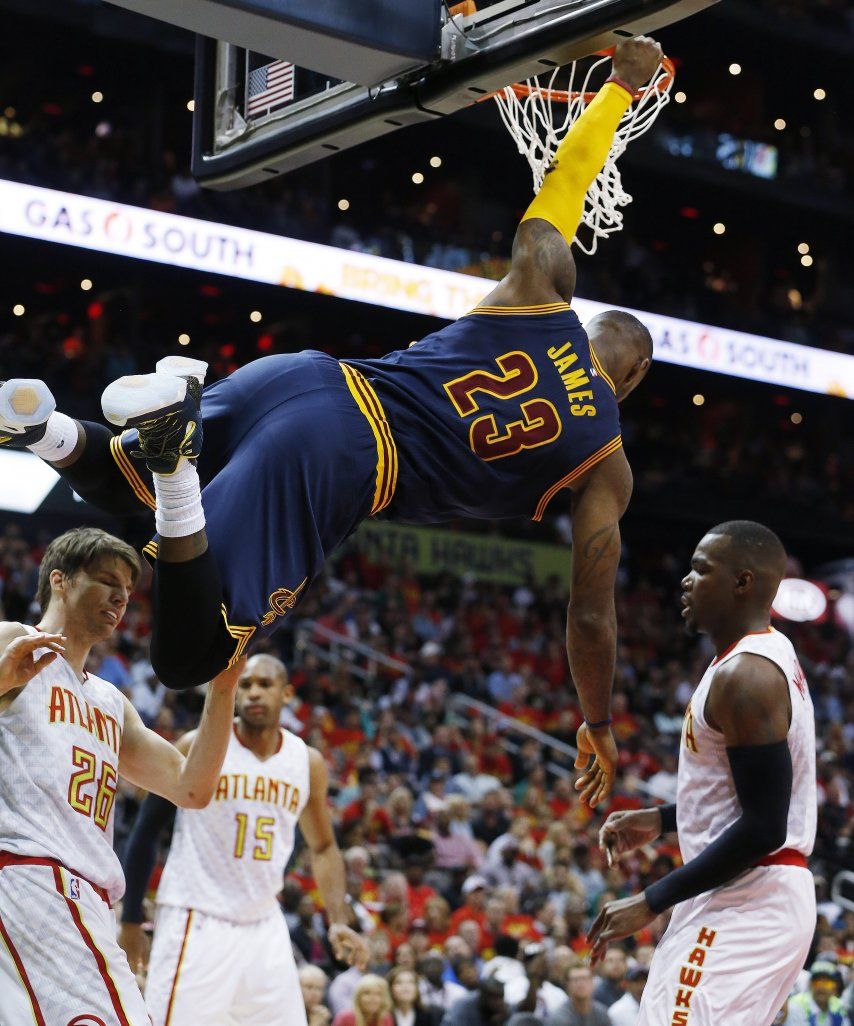 Frye lidera lluvia de triples, Cavs se ponen 3-0 ante Hawks