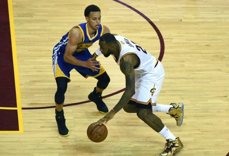 LeBron y Curry entre los 34 nombrados al campo de entrenamiento de EEUU