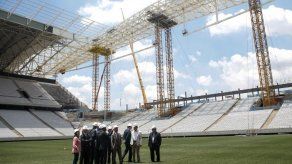 Trabajador sufre accidente en estadio del Mundial