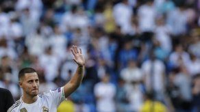 Hazard es presentado ante miles de aficionados del Madrid