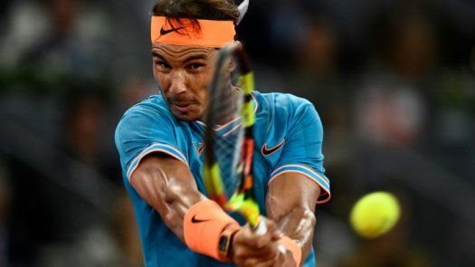 Nadal-Tsitsipas y Djokovic-Thiem en semis, Federer cae en Madrid