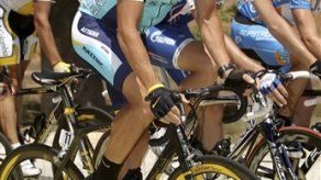 Un cansado Armstrong busca el triunfo en Australia