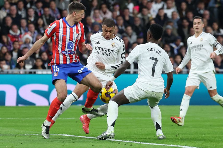 Real Madrid y Atlético de Madrid igualan en el Bernabéu