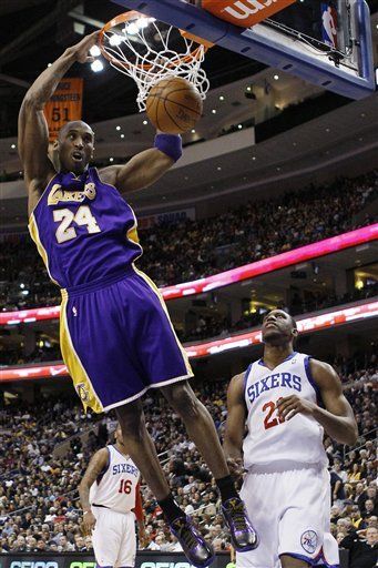 NBA: Lakers 99, 76ers 91; Bryant encabeza ofensiva de Los Angeles