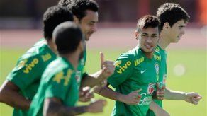 Brasil y España arrancan de maravillas