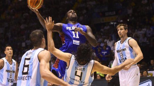 Argentina sufre un calvario ante Filipinas, pero logra victoria por 85-81
