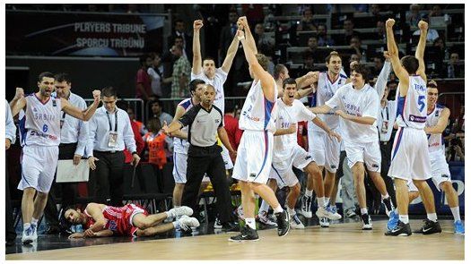 Mundial: España desespera a Grecia; Serbia supera a Croacia