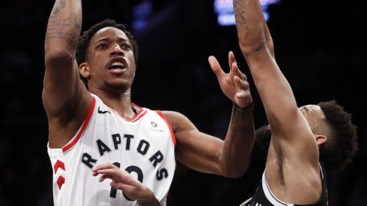 DeRozan anota 35 puntos; Raptors superan a Nets