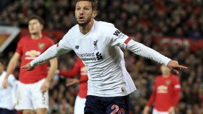 Liverpool rescata empate en su visita al Man United