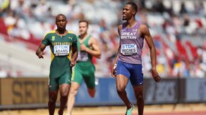 Mundial de Atletismo 2023: Zharnel Hughes domina las series de 200 metros