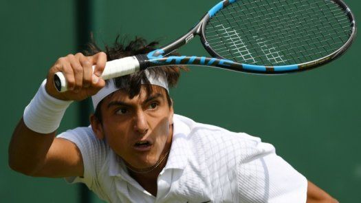 El junior argentino Román Burruchaga se despide de Wimbledon