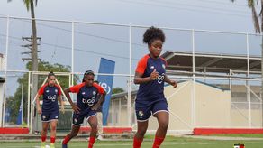 Selección femenina de Panamá entrenó previo a sus amistosos