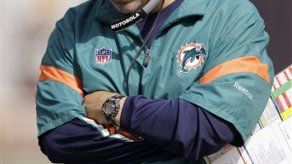 Dolphins cesan al entrenador Tony Sparano
