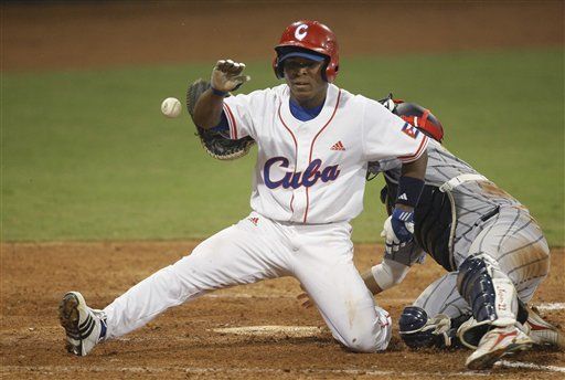 Cuba vence a Japón en inicio torneo de béisbol olí­mpico
