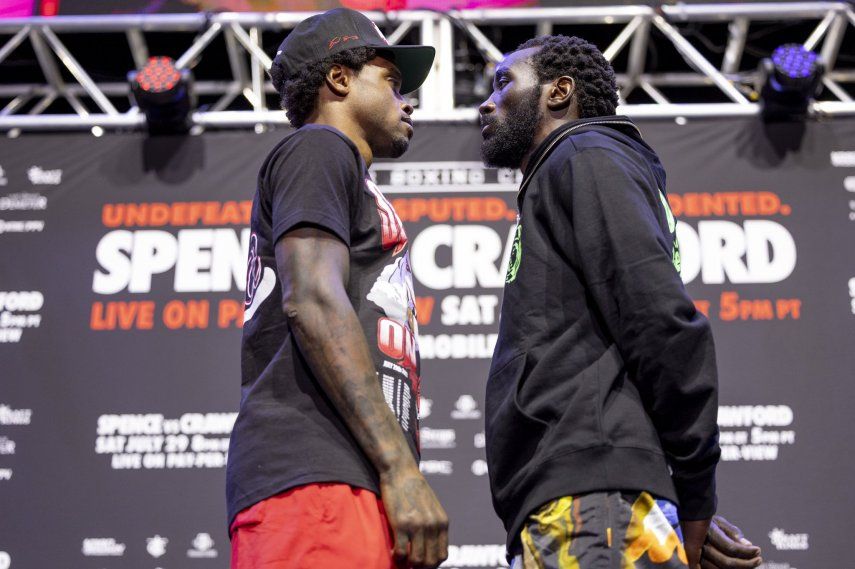 Errol Spence Jr y Terence Crawford cumplieron en la báscula