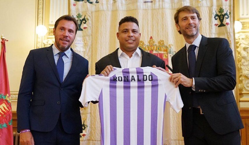 Exastro brasileño Ronaldo es nuevo dueño del club Valladolid