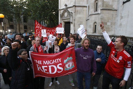 Juez falla en contra de dueños del Liverpool; abre ví­a a venta