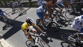 Sastre mantiene la delantera en Tour de Francia